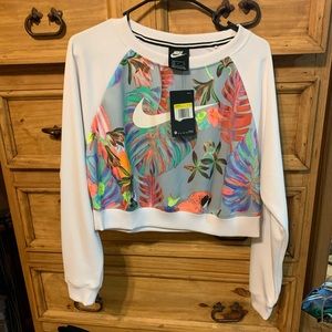 Nike cropped crew neck